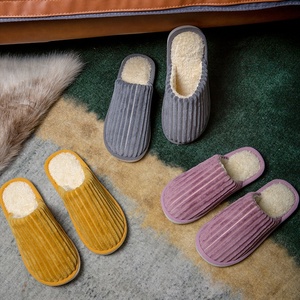 Nouveau design en gros couleur unie maison fond mou silencieux soie coton <span class=keywords><strong>laine</strong></span> chaud intérieur Couple chaud dames <span class=keywords><strong>pantoufles</strong></span> pour hommes - Product Image 4