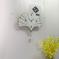 Jam Dinding Bentuk Bulu Putih 40CM dari Produsen dengan Pendulum, Jam Hias untuk Rumah/Kantor, Hadiah, Pengiriman Dropshipping sampai Depan Pintu (DDP)