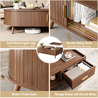 Table basse scandinave Odm, forme oblongue à extrémités courbes, finition laiton, double étagère, profil bas, mobilier de salon nordique pour condo
