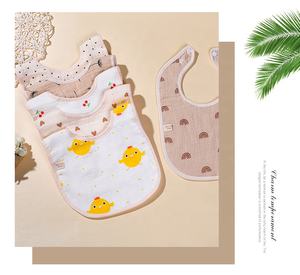Bavoir en forme <span class=keywords><strong>de</strong></span> U pour bébé, produits pour enfants, bavoir en coton, serviette <span class=keywords><strong>de</strong></span> salive pour bébé, vente en gros, gaze à Six couches, motifs d'impression personnalisés - Product Image 3