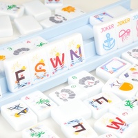 Jeu de Mahjong américain en acrylique bleu clair rafraîchissant avec support de tuiles assorti pour les fêtes estivales et les voyages