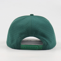 Cappello da Golf Personalizzato OEM con Ricamo 3D Frontale e Logo Laterale, Perforazioni Laser, Asciugatura Rapida