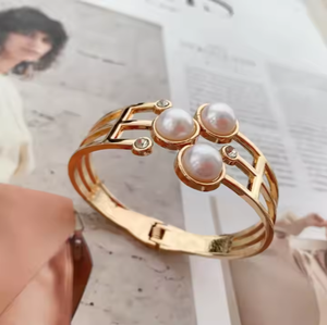 Bracelet en cristal réglable de luxe 2025 avec conception torsadée populaire pour les hommes et les femmes Bracelet de perles d'usure quotidienne - Product Image 2