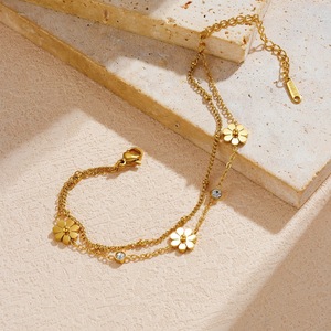 Fashionable Double Layer Daisy Pendant Bracelet Gold Plated Zinc Alloy Bezel Setting Gift Jewelry - Product Image 3
