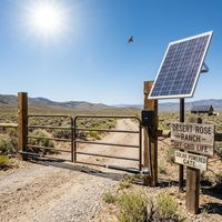 Système d'automatisation de portail, alimenté par énergie solaire, batterie, moteur électrique automatique, Wifi, ouvre-portail battant DC SW300DC