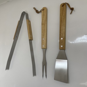 Outils de gril 3Pcs Kit d'accessoires de gril en acier inoxydable Pince Fourchette Spatule Top <span class=keywords><strong>Chef</strong></span> Meilleur BBQ Extérieur <span class=keywords><strong>Barbecue</strong></span> Camping Party - Product Image 2