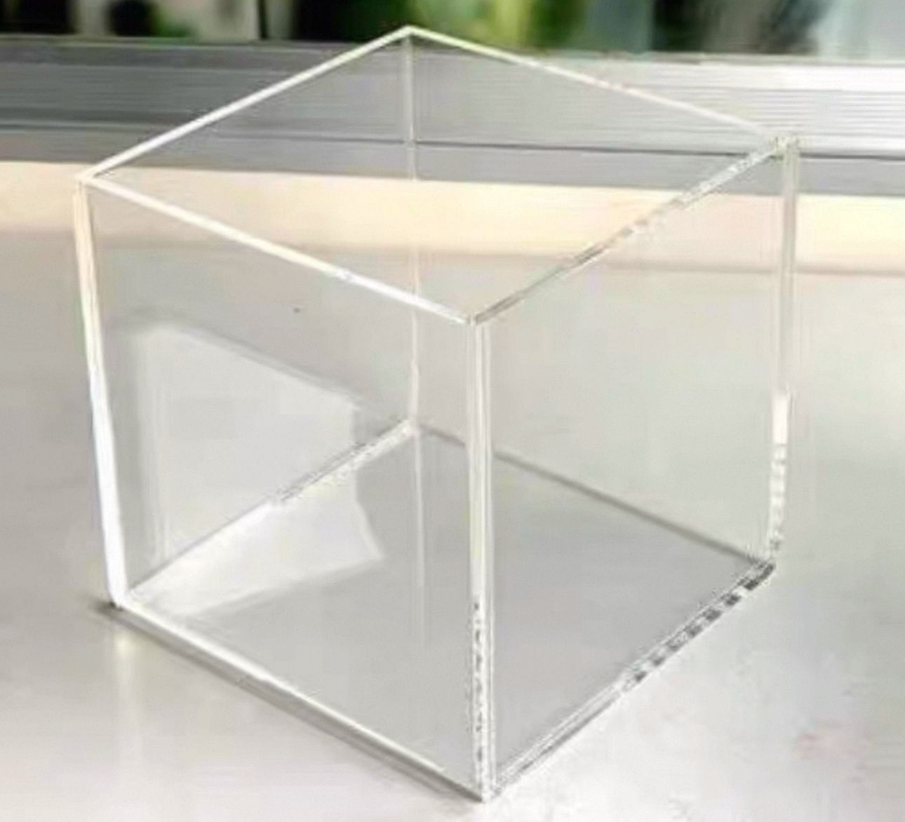 โปร่งใส