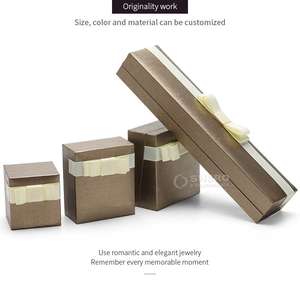 Boîte à bijoux personnalisée en cuir PU avec insert en velours, emballage cadeau en papier, boîte en papier en cuir PU, boîte carrée en papier velours - Product Image 4
