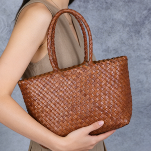Sac fourre-tout en cuir tressé fait main grande capacité avec poignées tressées, sac rétro en cuir de vachette pour femme – Offre spéciale - Product Image 1