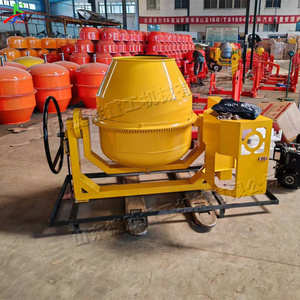 Mezcladora de Concreto con Motor Diésel de Venta al por Mayor de Fábrica, Mezcladora Móvil de 4 Ruedas con Motor Diésel para la Industria Química - Product Image 3