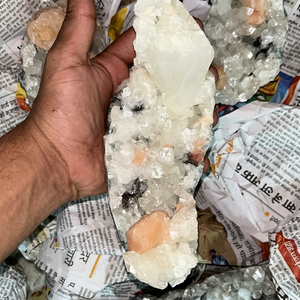 Venta al por mayor de especímenes de cristal mineral natural: Apofilita en bruto con racimo de zeolita para artesanías decorativas - Product Image 6