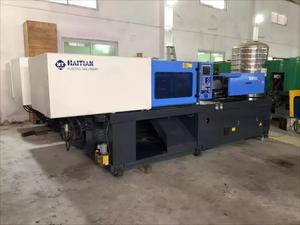 เครื่องฉีดพลาสติกไฮดรอลิกแนวนอน PLC มือสองจากเฮติ 90 ตัน พร้อมมอเตอร์ ปั๊ม เกียร์บ็อกซ์ และลูกปืน - Product Image 2