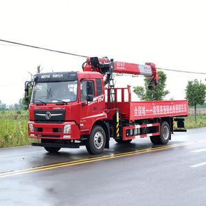 Changxing 8Ton Straight Boom Crane Equipped Dongfeng D3V 4*2 Crane Truck, Strong <b>Hoisting</b> Force Easy to Operate - Product Image 5