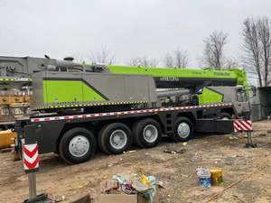 Grue sur camion Zoomlion d'occasion de 220 tonnes, construction robuste, moteur Weichai, levage efficace pour les projets d'ingénierie - Product Image 3