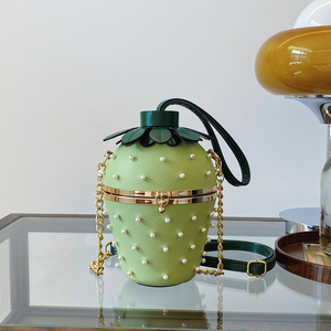 Sac à main élégant pour femme en PU. Sac à main de créateur unique et luxueux. Avec décoration en chaîne.3213 - Product Image 6