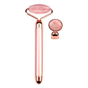 Réduire les ridules rose quartz visage massage 2 en 1 électrique vibrant barre <span class=keywords><strong>de</strong></span> beauté <span class=keywords><strong>rouleau</strong></span> <span class=keywords><strong>de</strong></span> <span class=keywords><strong>jade</strong></span> - Product Image 1