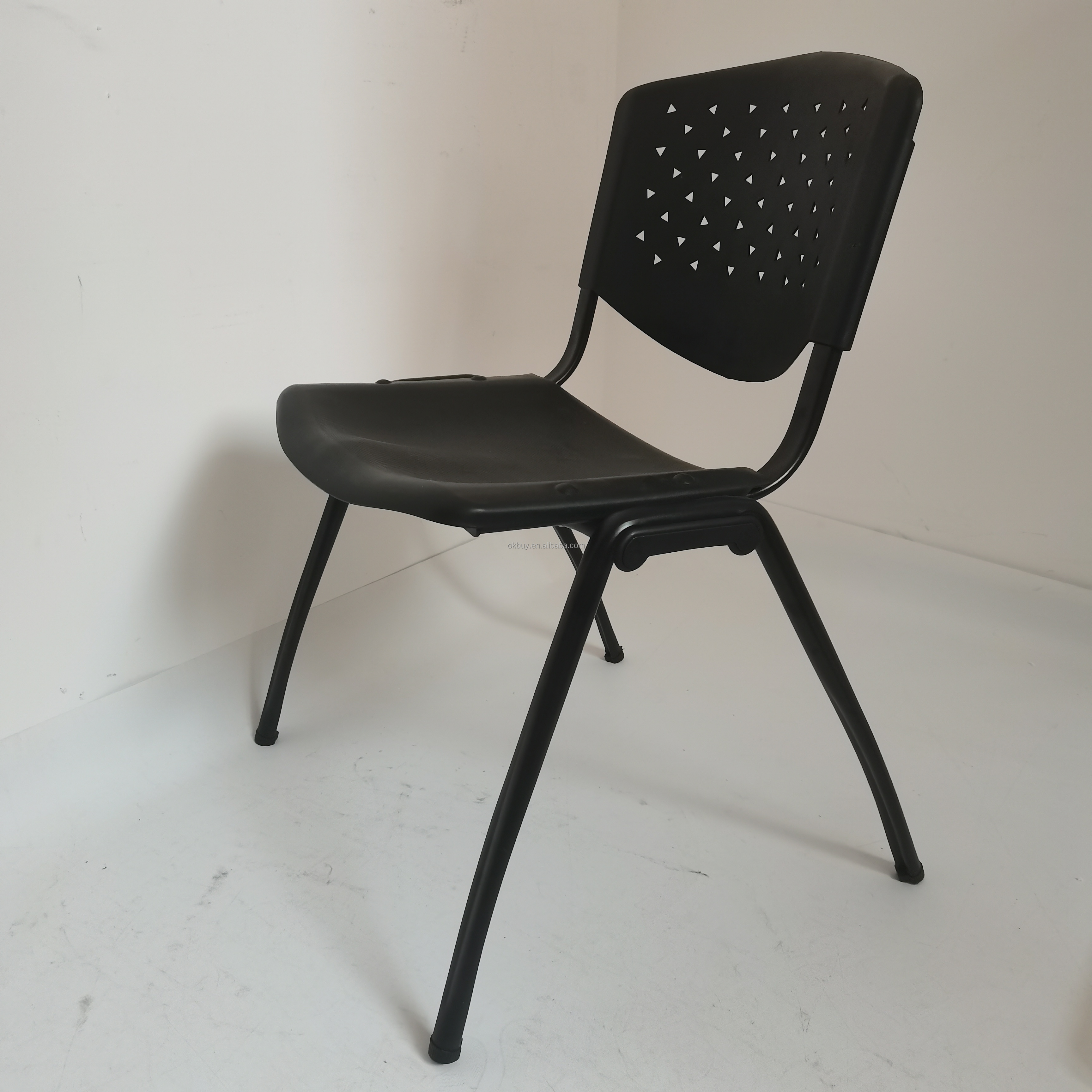 Chair With Horseshoe-style Legs