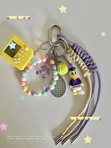 Mini console de jeu JS Purple, porte-clés en forme de cœur, gants de boxe rouges, porte-clés de personnalité, mini statue de la Liberté, breloques pour sac, porte-clés - Product Image 6