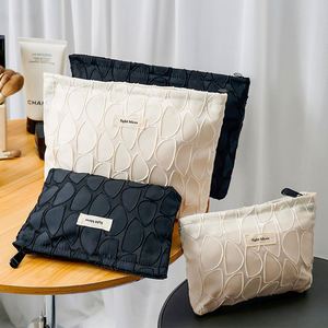 Portable Women's Multifunctional Cosmetic Bag with Holographic Zipper Closure Size Wash <b>Liner</b> Storage Bag - Product Image 2