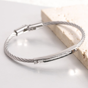 Pulsera Minimalista de Acero de Titanio con Cable de 5mm, Geométrica, Abrible, Joyería de Moda, Regalo para Mujer - Product Image 2
