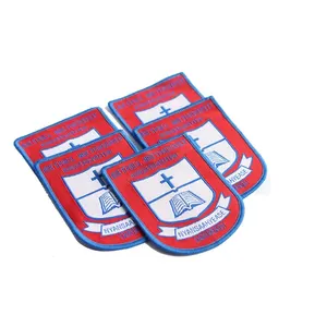شعار مخصص شارات الزي المدرسي المنسوجة شارة قمة التصحيح