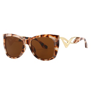 Gafas de Sol Modernas y Elegantes para Mujer, Estilo Ojo de Gato, Gafas de Sol de Diseñador de Marca para Hombre, Gafas de Sol Vintage - Product Image 4