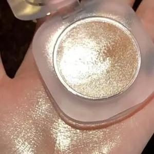 Destacador bronzeador pigmentado personalizado do oem, marca privada 4 cores do vegan brilhante maquiagem única iluminador