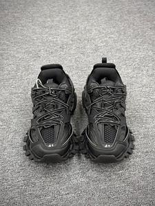 Chaussures de sport en cuir véritable de qualité supérieure personnalisées par la marque - Chaussures de marche/course rétro de luxe pour hommes et femmes - Product Image 5
