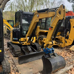 Miniexcavadora CAT303CR Usada de 3 Toneladas con Motor, Caja de Cambios, Bomba y PLC - Modelo 2022 en Excelentes Condiciones, Económica para Excavación - Product Image 1