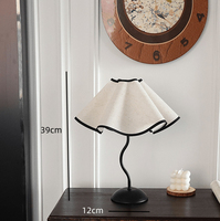 Lampe de chevet rétro, lampe de table haute avec abat-jour en tissu, lampe de bureau traditionnelle, base noire pour chambre à coucher, salon