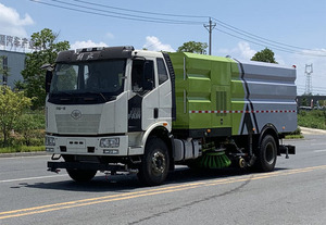Barredora de Carreteras <span class=keywords><strong>Euro</strong></span> 6 de 16 CBM: 16,000 Litros - Una Llenada, Un Tramo - Alcance Máximo, Sin Paradas de Recarga, Limpia Más Pavimento - Product Image 6