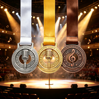 Diseña tu propia medalla musical 3D personalizada de aleación de zinc chapada en oro con grabado UV para fabricantes, premio para finalistas de carreras.