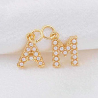 Nouveaux breloques en laiton plaqué or 14 carats avec initiales A-Z et perles incrustées, accessoires de fabrication de bijoux pour colliers et bracelets