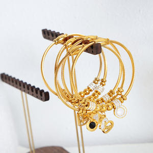 <span class=keywords><strong>Pulsera</strong></span> de Moda con Cuentas, Colgante de Flor, <span class=keywords><strong>Estrella</strong></span> y Corazón, Brazalete Abierto de Acero Inoxidable con Baño de Oro de 18k, Joyería Impermeable para Mujer - Product Image 4