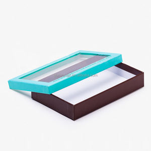 Benutzer definiertes Logo Luxus starres Papp papier Abnehmbarer Deckel und basierte Kleidung Verpackung Geschenk <span class=keywords><strong>box</strong></span> mit klarem Fenster - Product Image 2