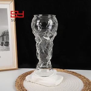 Tasse en verre à bière en relief <span class=keywords><strong>Verrerie</strong></span> en gros style allemand réutilisable géant en forme de football - Product Image 5