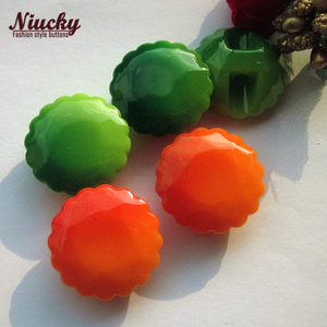 Botões de Acrílico Niucky 25mm com Gradiente Floral, 1 Furo, para Gravação, com Lantejoulas de Base Plana de Alto Brilho, Laváveis, Decorativos para Casacos, Vestidos e Cabelo - Product Image 2