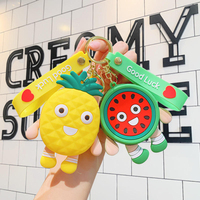 Porte-clés unisexe exquis en silicone mini, motif fruit, bonbon, poupée en PU, dessin animé mignon, pendentif pour sac à dos et porte-monnaie