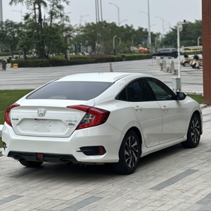 Honda Civic Usata 2017 180TURBO CVT Berlina 1-25000 Miglia Euro VI Sedili in Pelle Luci LED Tetto Apribile Automatica <span class=keywords><strong>Auto</strong></span> Usata - Product Image 3