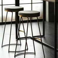 Tabourets de bar meubles de luxe Restaurant cuisine nordique pas cher or chaise haute comptoir moderne métal velours tabourets de bar avec dossier