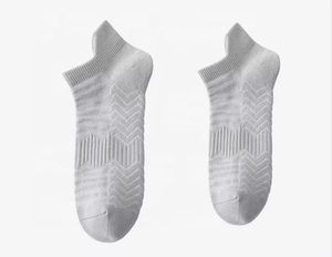 Wholesale Lightweight Running Workout Athletic <b>Socks</b> Thick Terry Cushion Performance <b>Socks</b> for Men and Women - Product Image 6