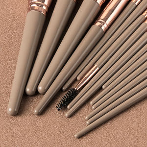 DailyQueen 15PCs Foundation and Eyebrow Makeup Brush Sets Mejor <span class=keywords><strong>precio</strong></span> Logotipo personalizado Pincel Maquiagem Herramientas para brocha <span class=keywords><strong>de</strong></span> afeitar - Product Image 6