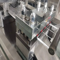 Machine d'emballage sous blister automatique, ligne d'emballage sous blister PVC ALU ALU pour comprimés, capsules, bonbons et petits articles de quincaillerie