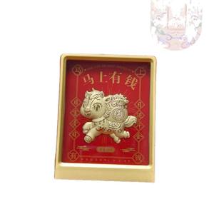 Or pur 999 pour l'année du Cheval, nouveau style. L'argent arrive bientôt et <span class=keywords><strong>la</strong></span> richesse coule en abondance. <span class=keywords><strong>Princesse</strong></span>, veuillez offrir un - Product Image 5