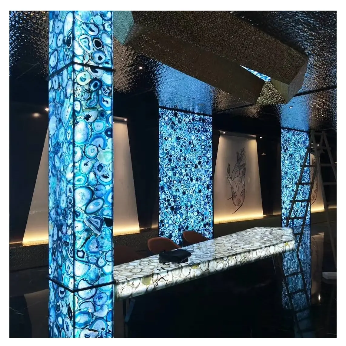 Luxury Natural Stone Blue Agate Semiprecious Gemstone Slabs Backlit Stone Table Tops And Wall Panels