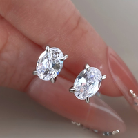 Vente en gros de boucles d'oreilles fines en argent sterling 925, simples et mignonnes, avec zircon, boucles d'oreilles en zircon cubique pour femmes