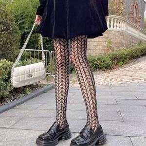 Estivi Sexy <span class=keywords><strong>calze</strong></span> <span class=keywords><strong>a</strong></span> <span class=keywords><strong>rete</strong></span> <span class=keywords><strong>nere</strong></span> Punk Hot Girl sottocultura strappata collant <span class=keywords><strong>a</strong></span> fondo <span class=keywords><strong>a</strong></span> maglia metodo di tessitura - Product Image 6