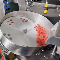 Machine d'emballage automatique verticale pour sachets triangulaires, pour chocolat, fèves, comprimés, snacks, sachets pyramidaux, bonbons gélifiés, avec fonction de comptage