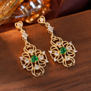 Orecchini pendenti con zirconi simulati a forma di smeraldo per donna, gioielli vintage ornamentati alla moda - Product Image 6