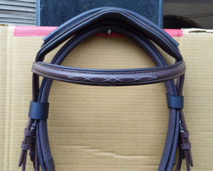 สายบังเหียนแฟนซีแบบกายวิภาคคุณภาพระดับพรีเมี่ยมสำหรับม้าผลิตภัณฑ์หนังม้าย้อมสีหรูหรา - Product Image 2